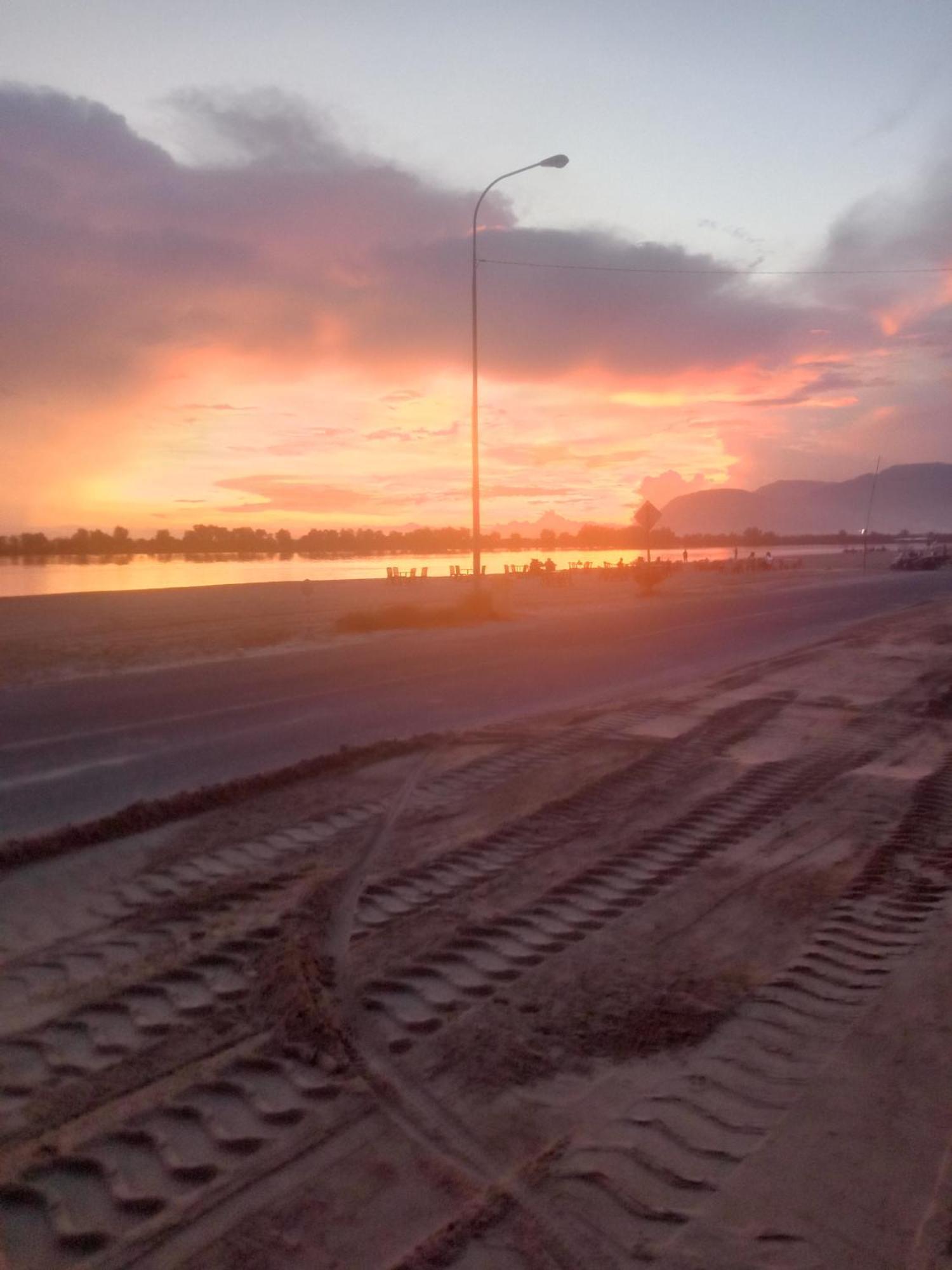 La Plage De Kampot By Lee & Hap Guest House 外观 照片