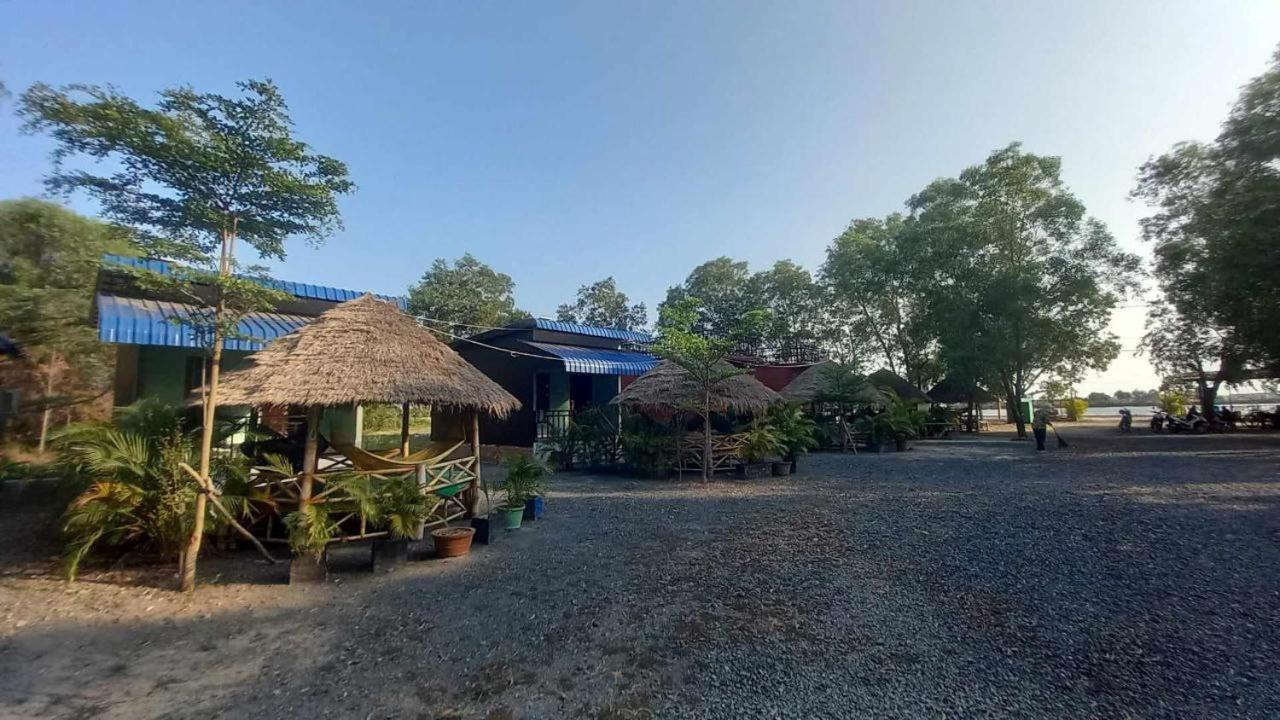 La Plage De Kampot By Lee & Hap Guest House 外观 照片